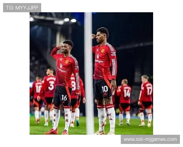 曼联客战伯恩利：B费芒特复出，对手10人伤缺或成转折点